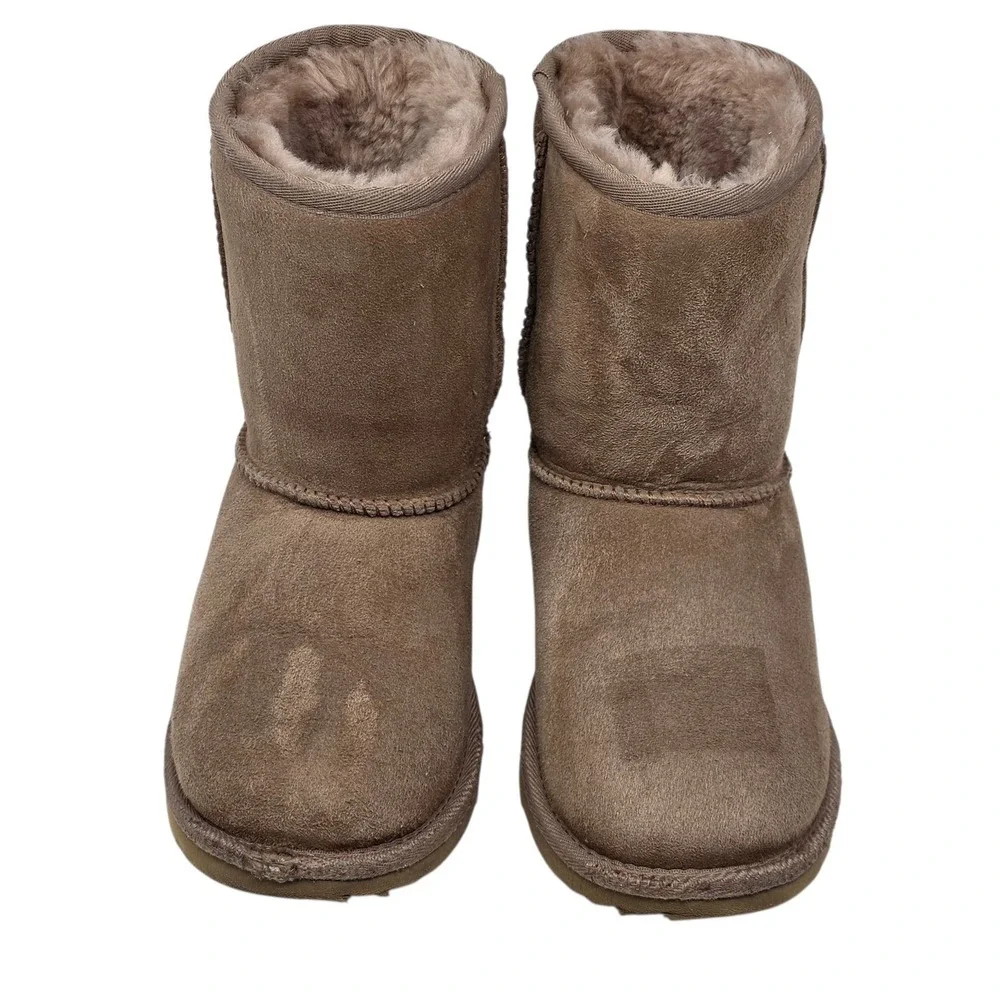 UGG Classic Short II‎ Burnt Cedar Suede Sheepskin Boots Size 4 Kids 5.5 Women
